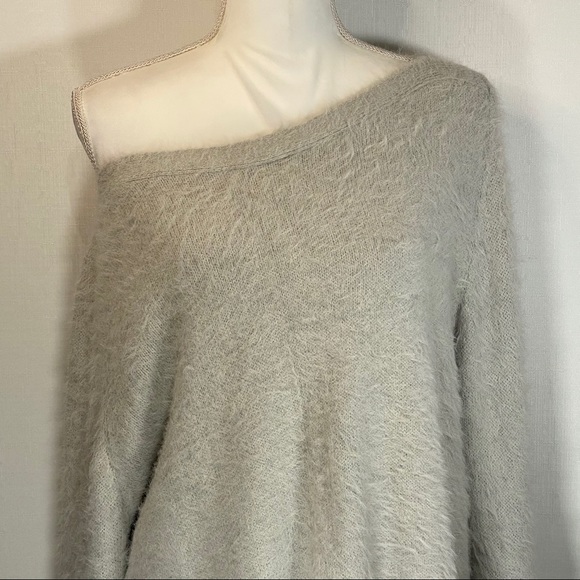 LC Lauren Conrad Chunky Oversized Eyelash Sweater - Picture 1 of 11